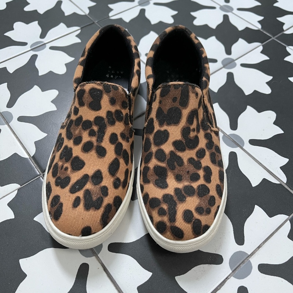 A New Day Slip On Sneakers Size 7